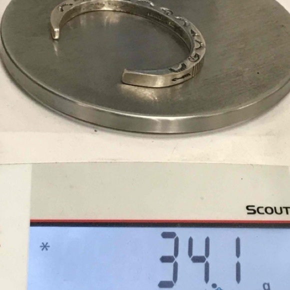 Native American heavy 925 Silver artist stamped cuff 34.1g - Picture 14 of 15
